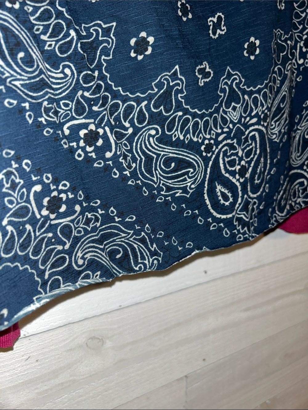 Natural Life ๐ Bandana Print Short Sleeve Top with Fuchsia Trim - Picture 5 of 7